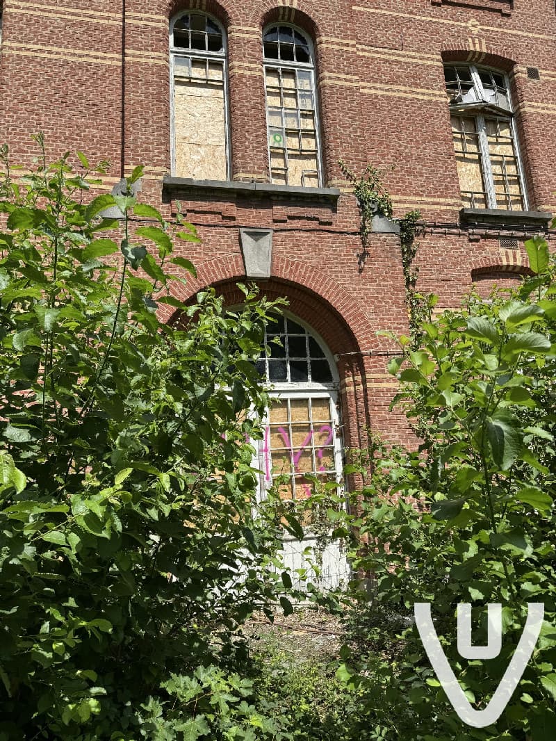 Ghost Hospital / Hospital for the Mental