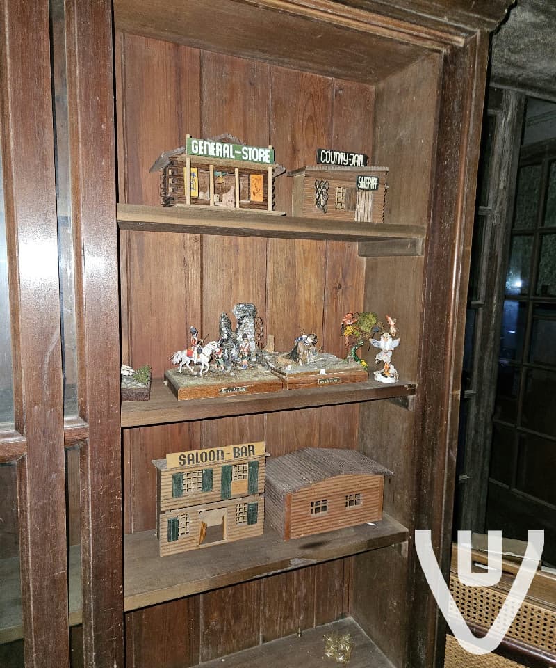 Villa Fusils / Maison Guns