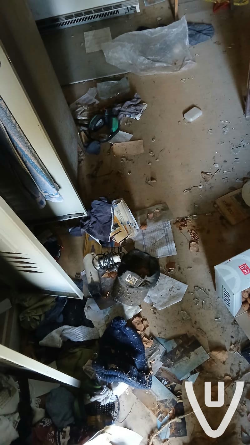 Gravel Mine Building