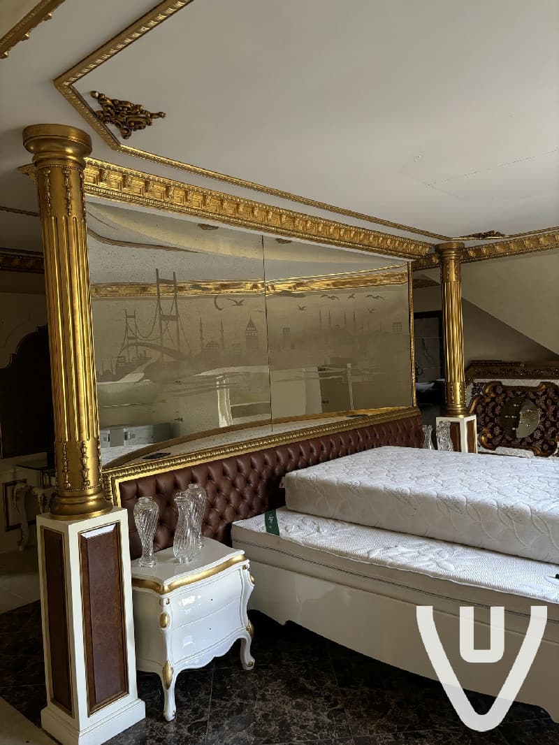 Very pretty spot.. sadly it's sold and it's gonna be destroyed and a new building will be build